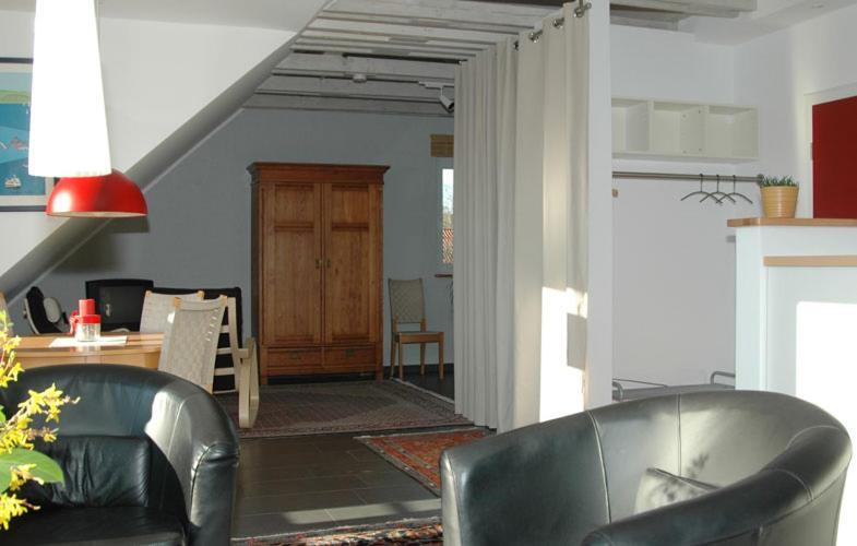 Ole & Trude Apartment Кил Екстериор снимка