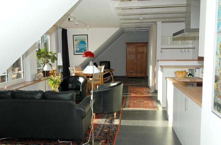 Ole & Trude Apartment Кил Екстериор снимка