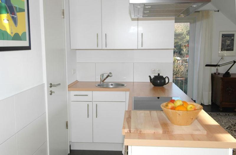 Ole & Trude Apartment Кил Екстериор снимка