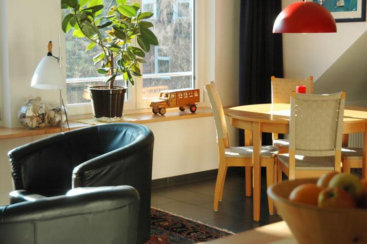 Ole & Trude Apartment Кил Екстериор снимка
