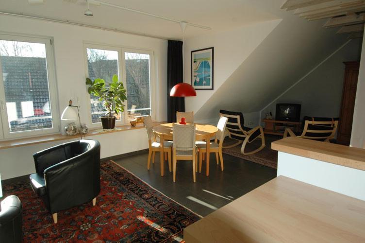 Ole & Trude Apartment Кил Екстериор снимка